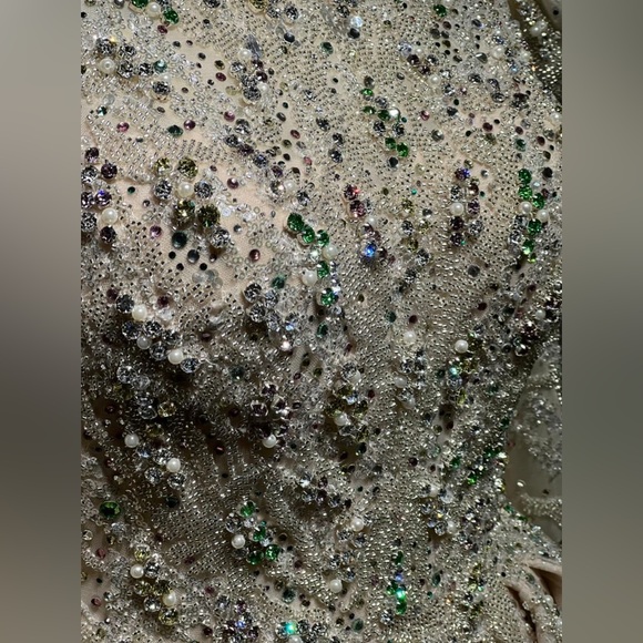 Designer Ahmed Elakad NEW custom modest couture gown - Picture 5 of 5